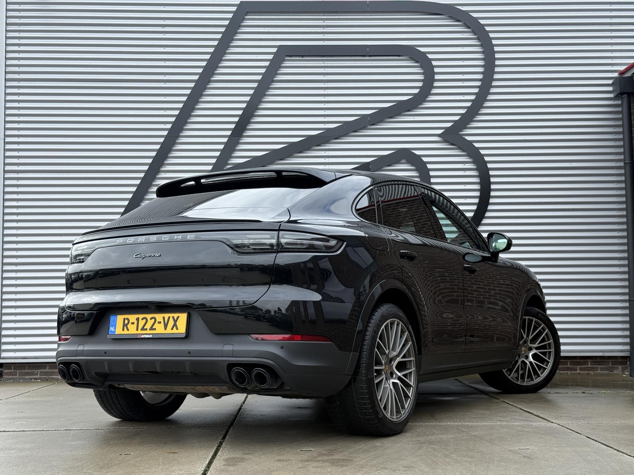 Foto van Porsche Cayenne E-hybrid
