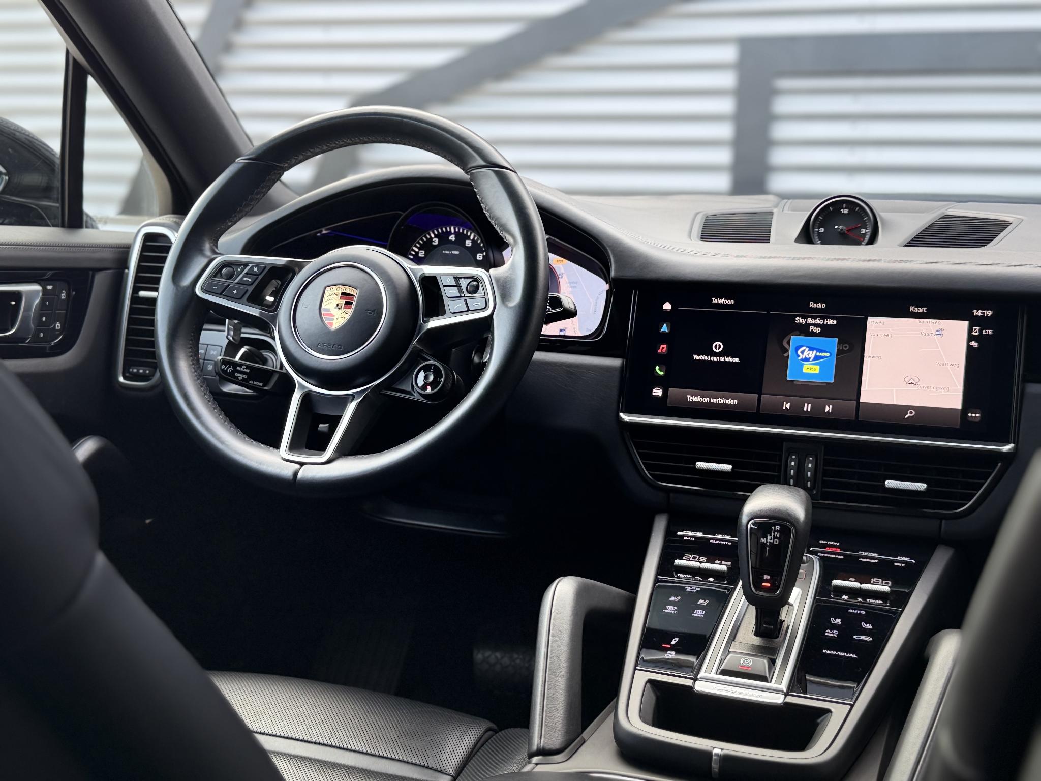 Foto van Porsche Cayenne E-hybrid
