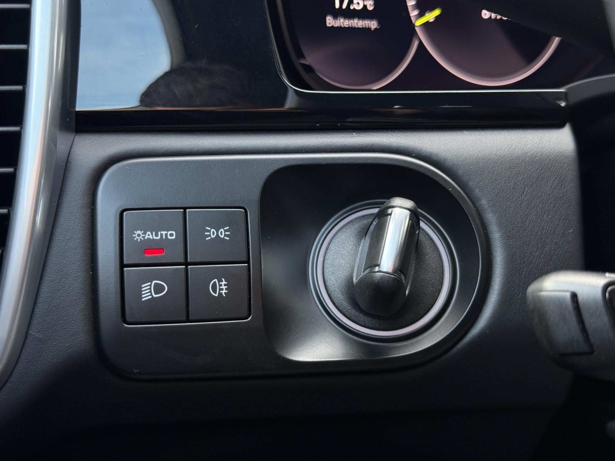 Foto van Porsche Cayenne E-hybrid