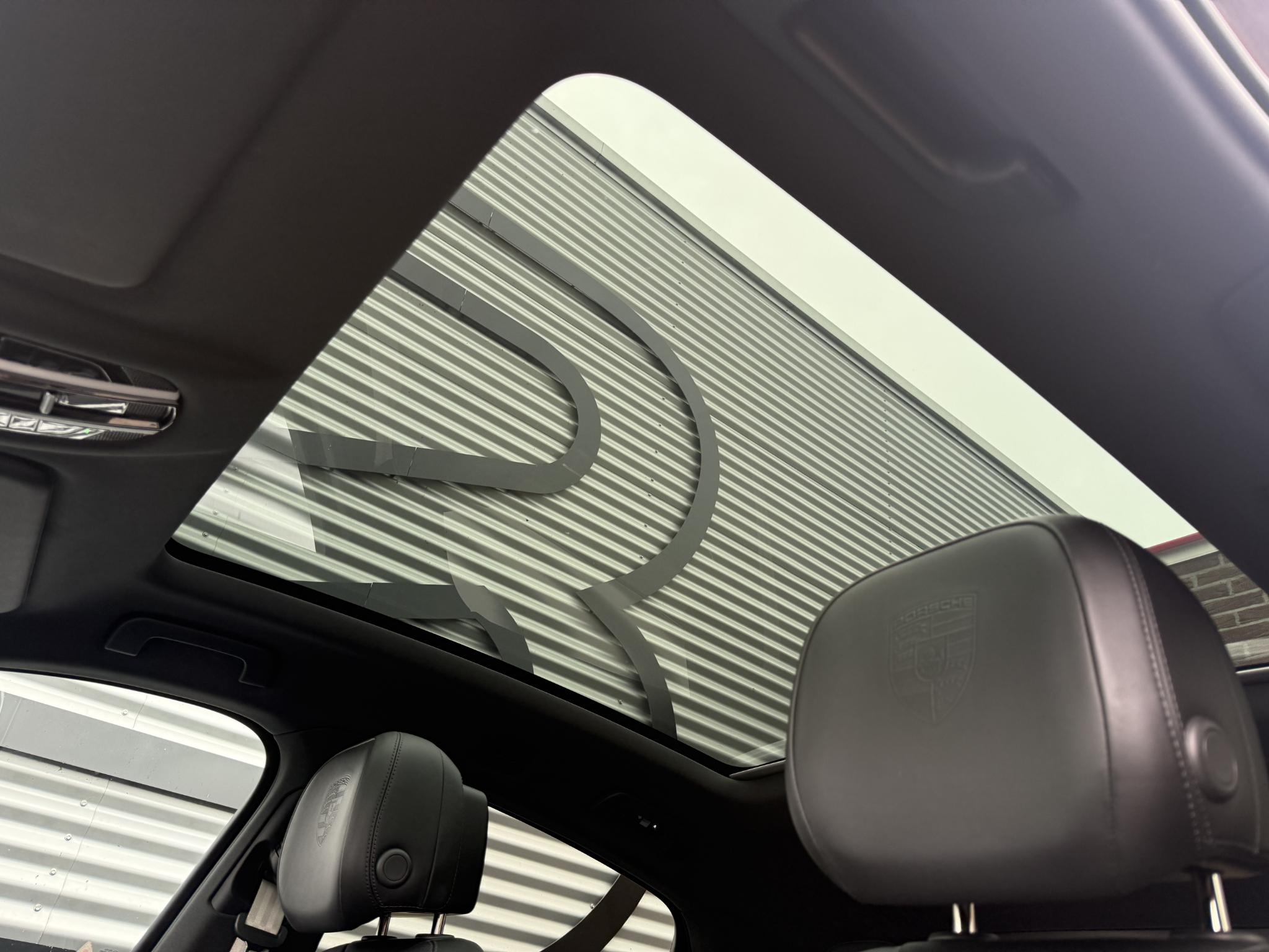 Foto van Porsche Cayenne E-hybrid