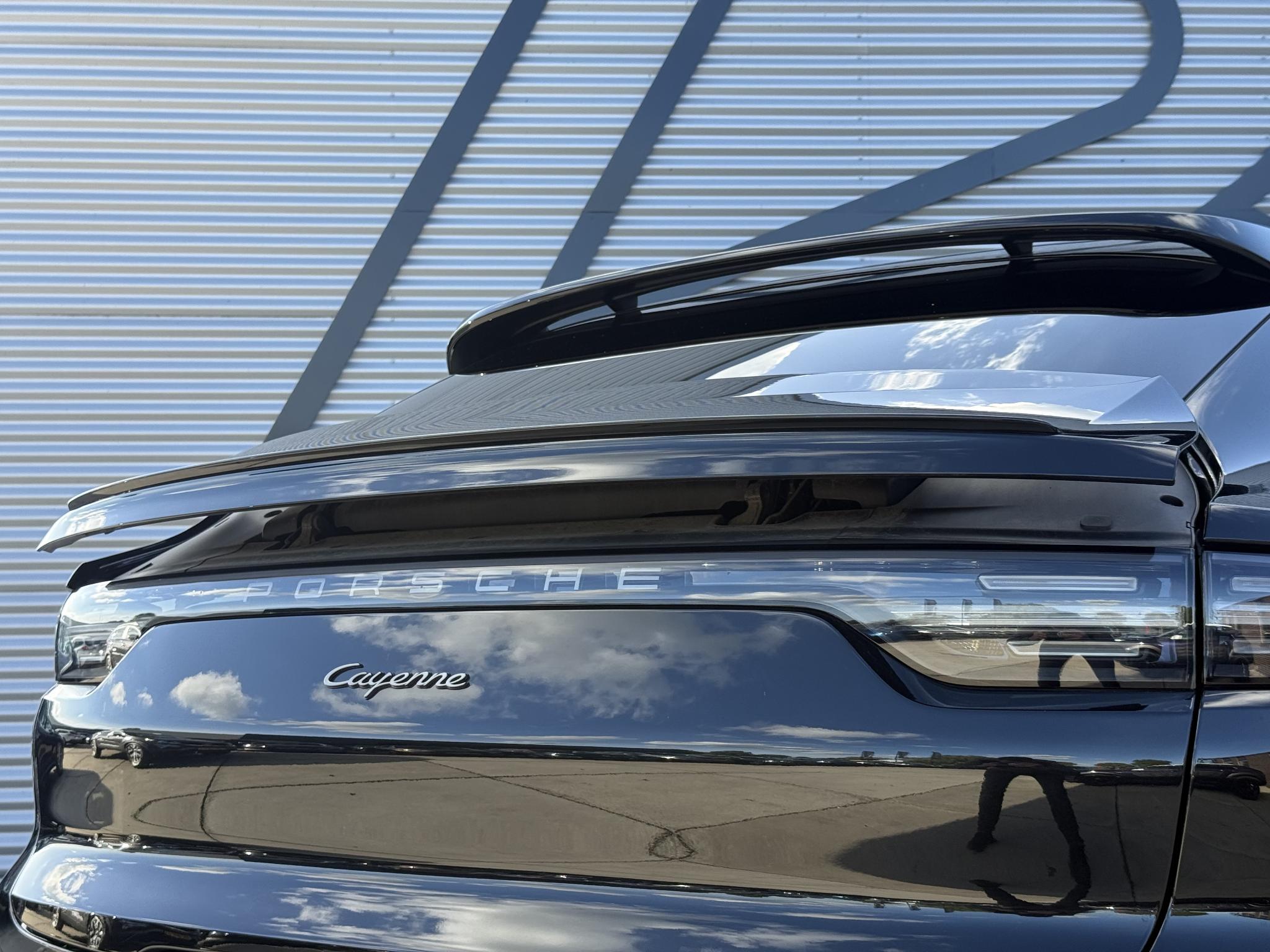 Foto van Porsche Cayenne E-hybrid