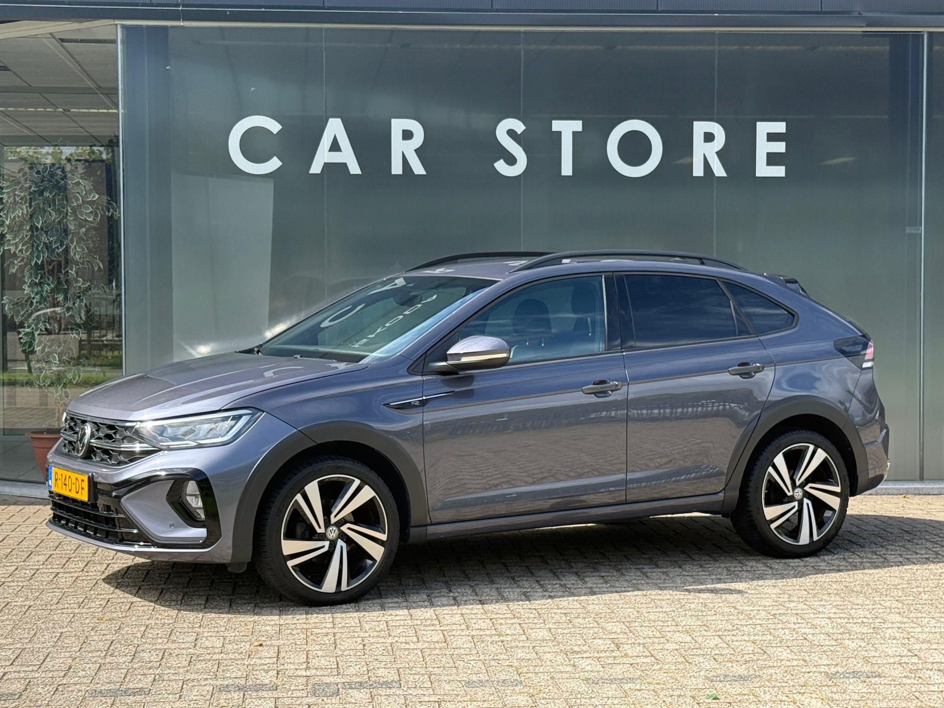 Volkswagen Taigo 1.0 TSI 110pk DSG R-Line Carplay|Camera|Stoelverwarming 2022 - voorkant