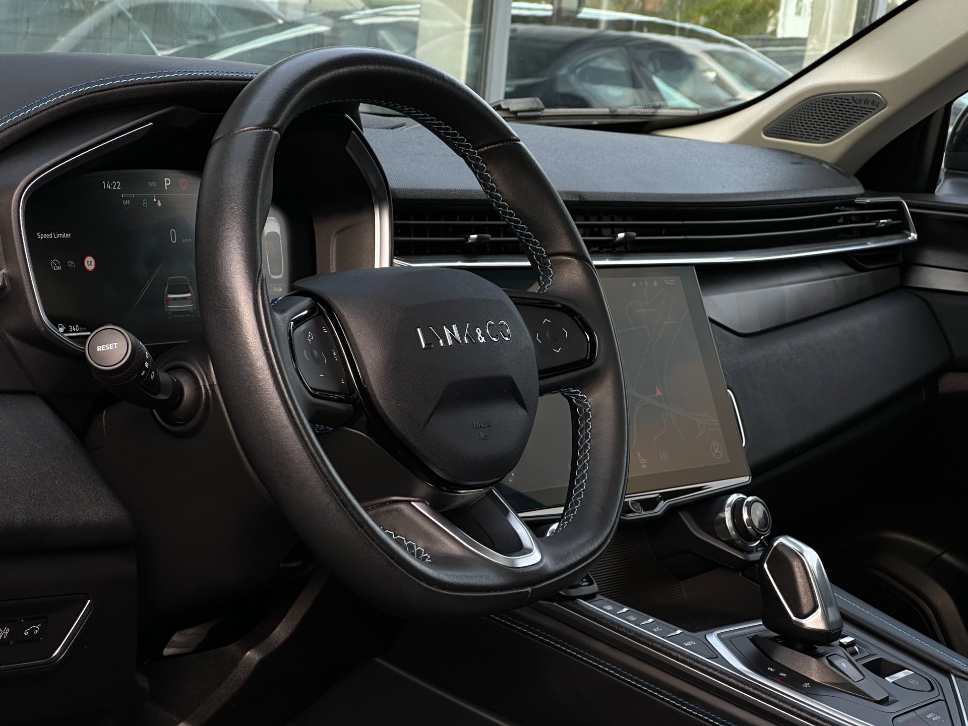 Foto van Lynk&co LYNK & Co 01