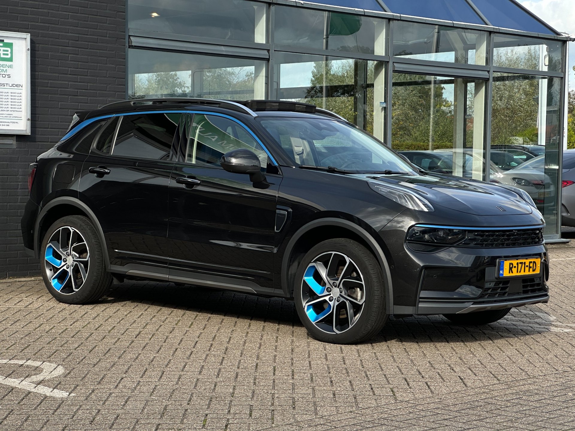 Foto van Lynk&co LYNK & Co 01