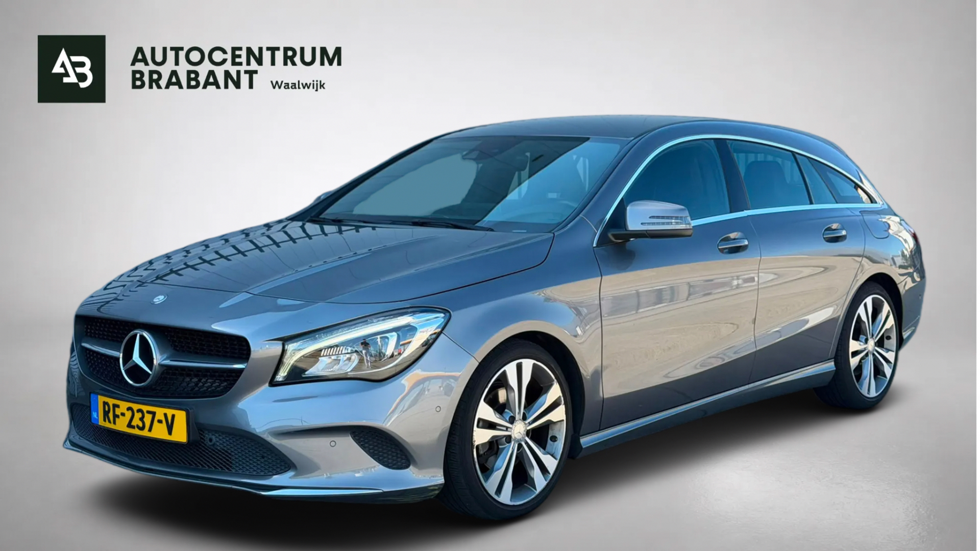 Mercedes-Benz Cla 200 200 Ambition(NL-auto, Goed OndH, Navi, Carplay StoelV, Parkeersensoren V+A, Etc) 2017 - voorkant