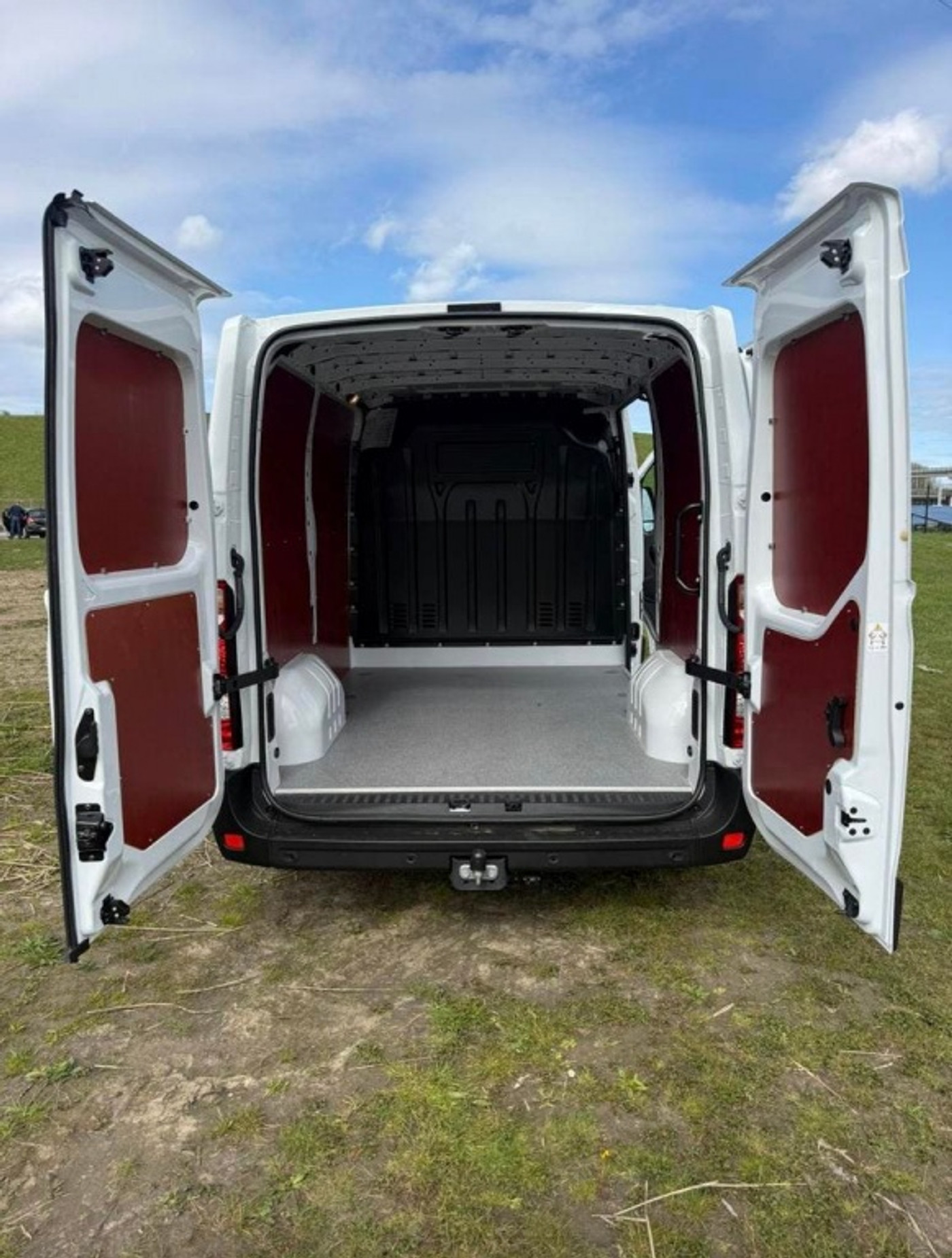 Foto van Nissan Interstar