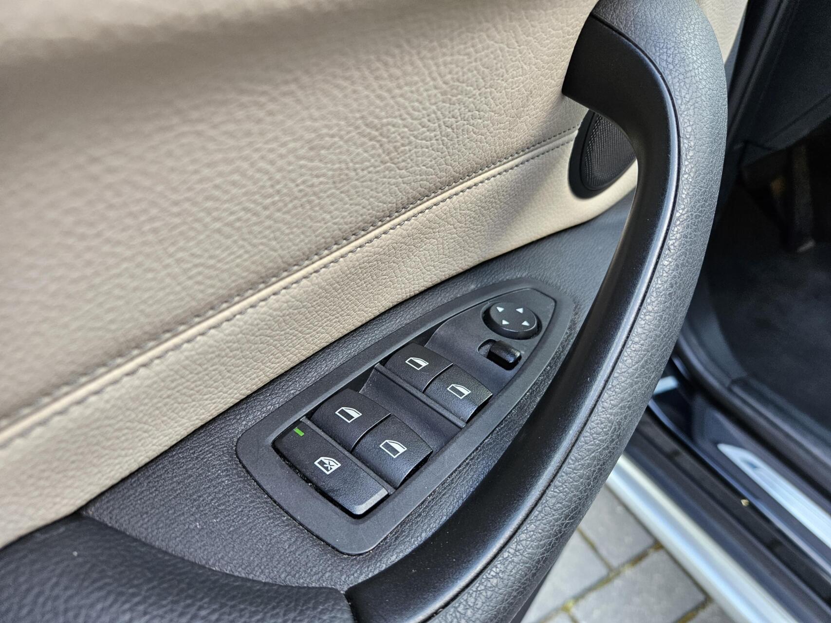 Foto van BMW X1 Sdrive18i