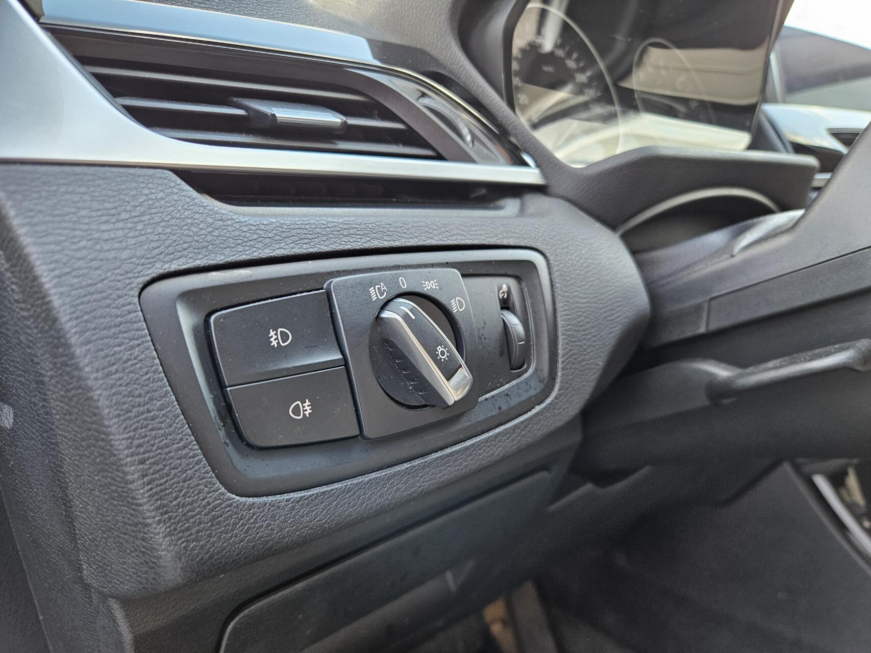 Foto van BMW X1 Sdrive18i