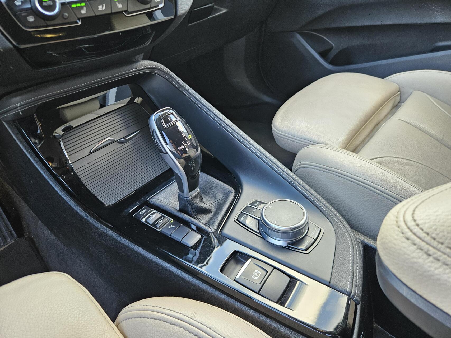 Foto van BMW X1 Sdrive18i