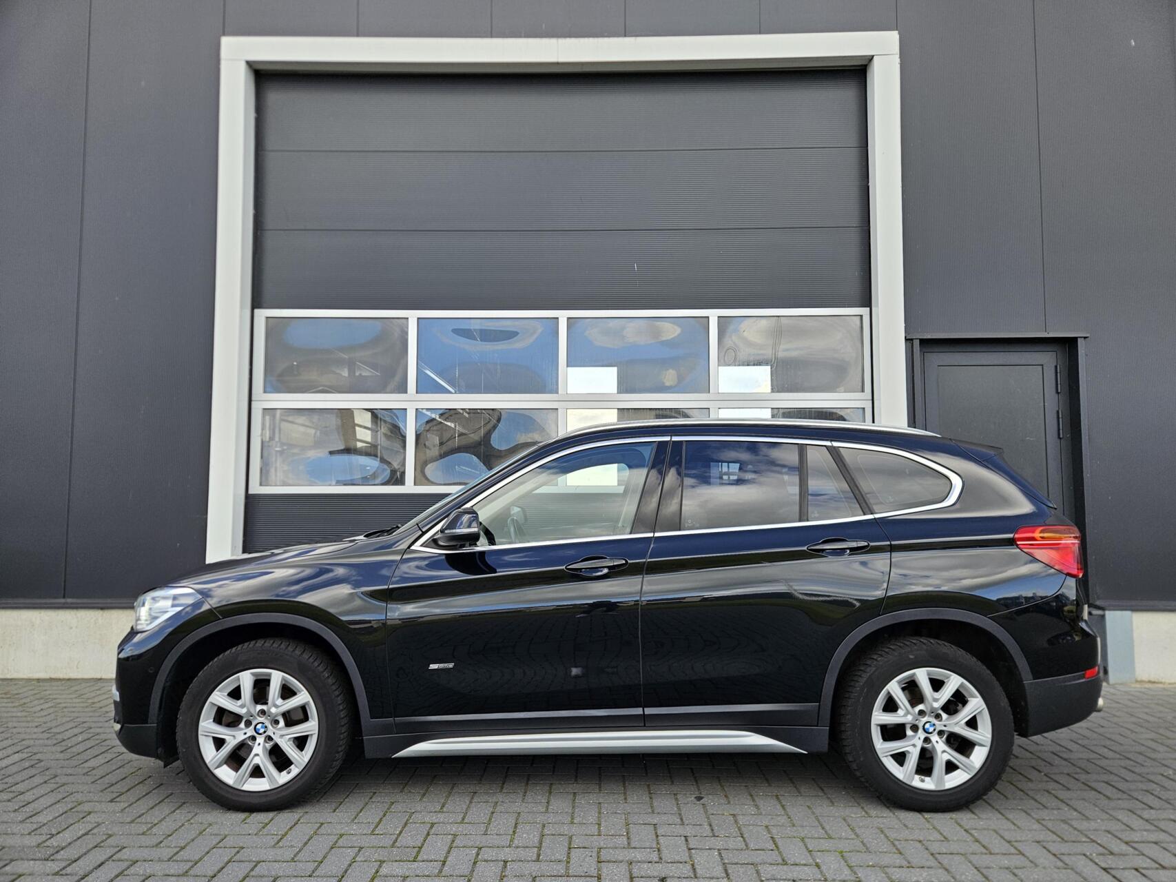 Foto van BMW X1 Sdrive18i