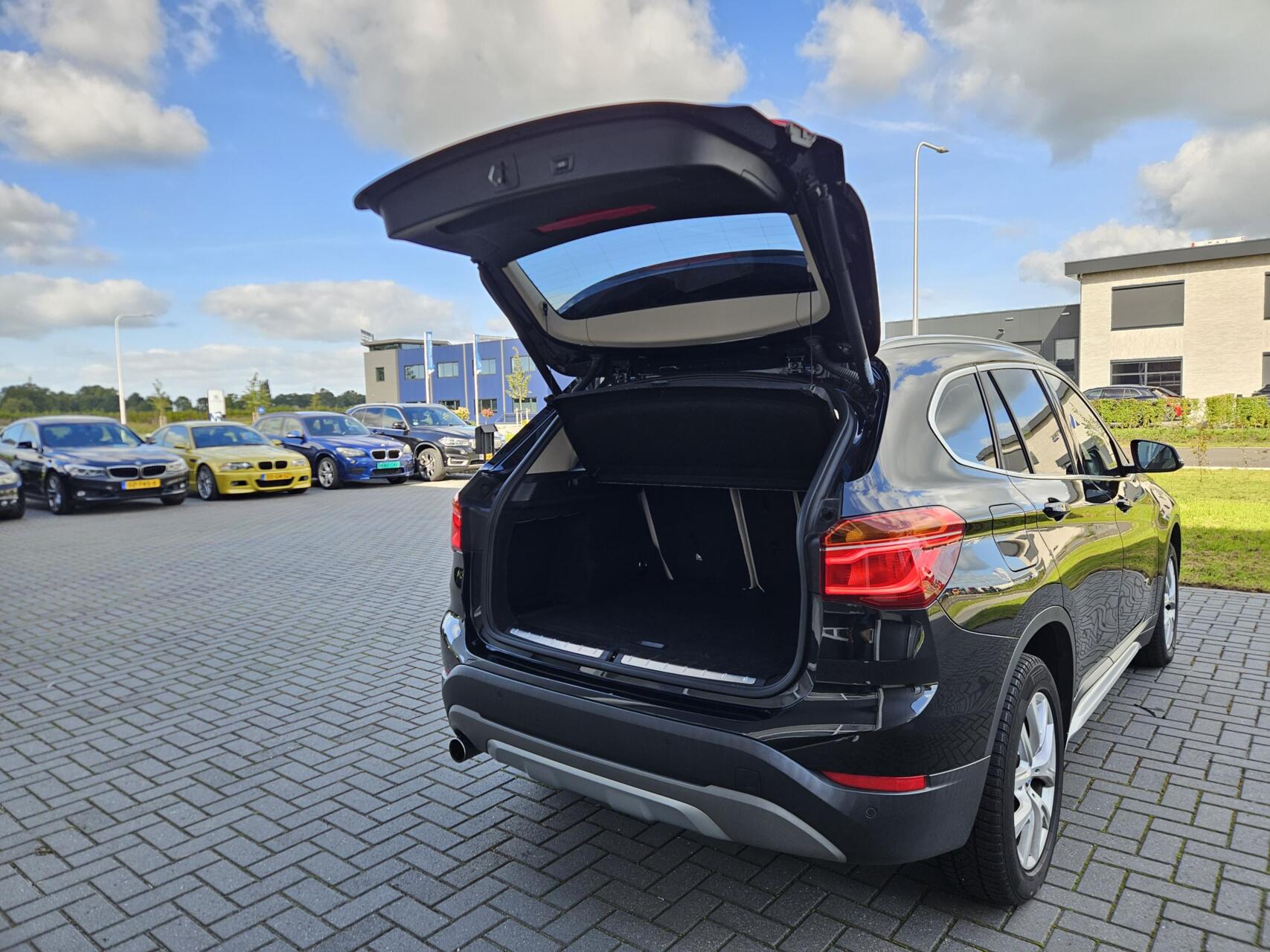 Foto van BMW X1 Sdrive18i