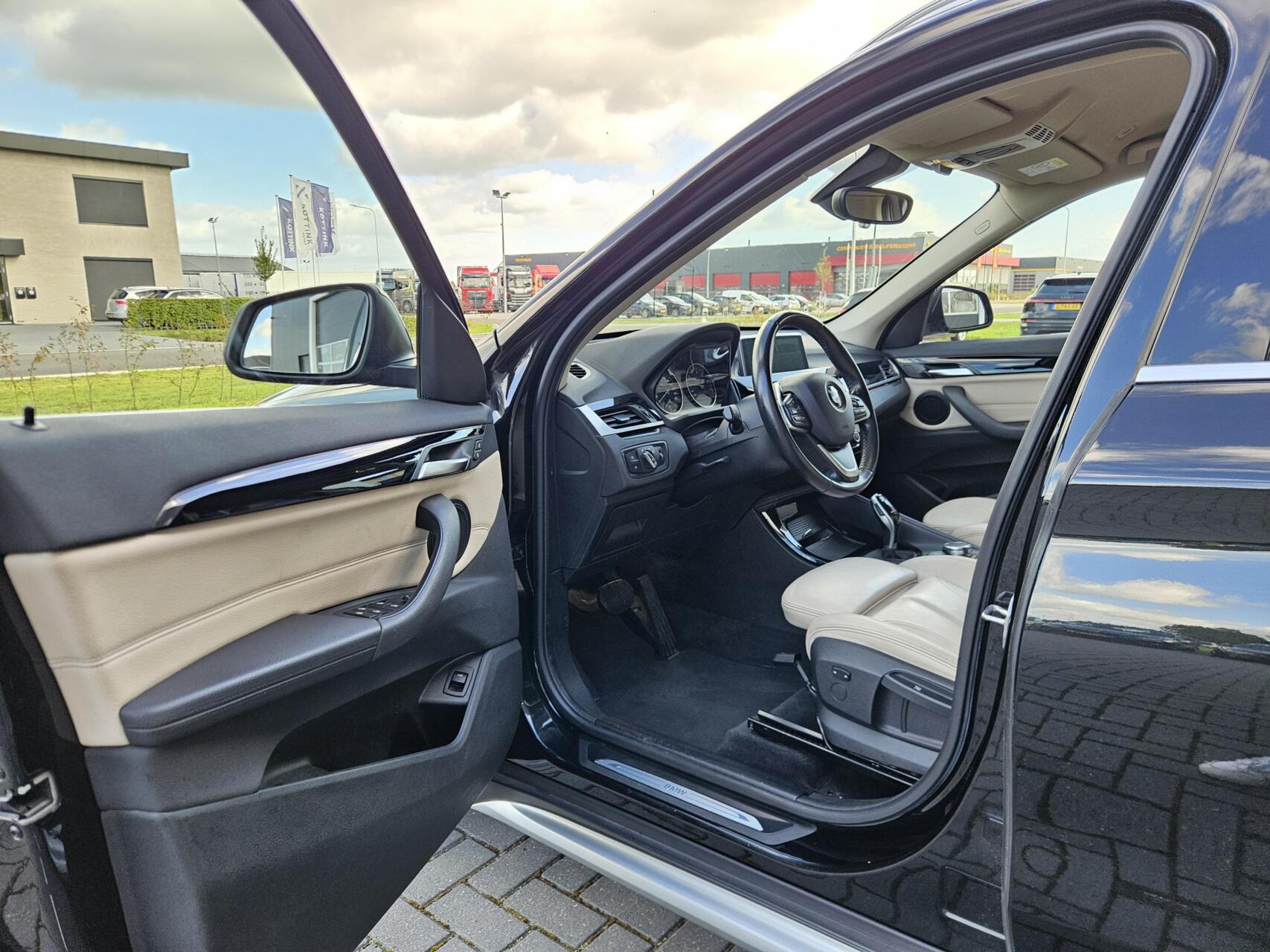 Foto van BMW X1 Sdrive18i