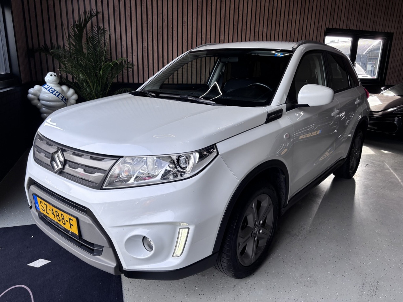 Suzuki Vitara 1.6 Exclusive STOELVERWARMING/1STE EIGENAAR/DEALERONDERHOUDEN 2018 - voorkant