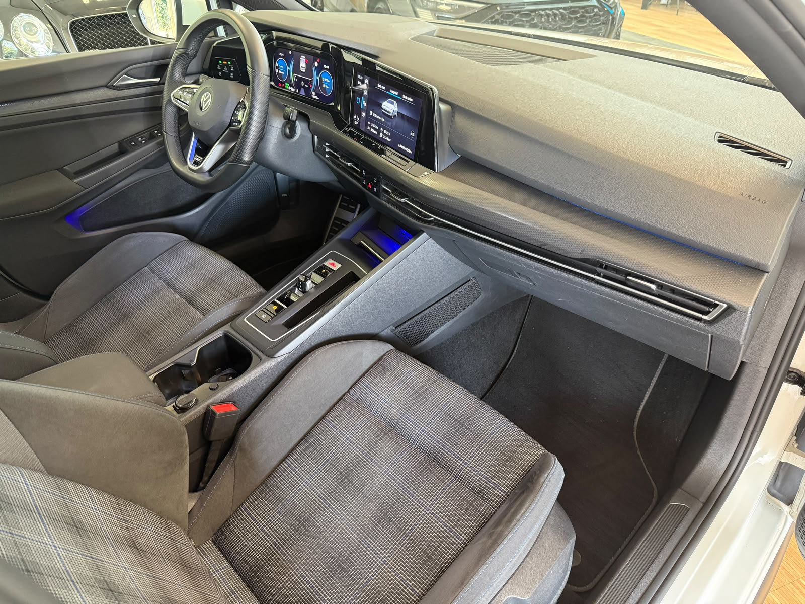 Foto van Volkswagen Golf GTE