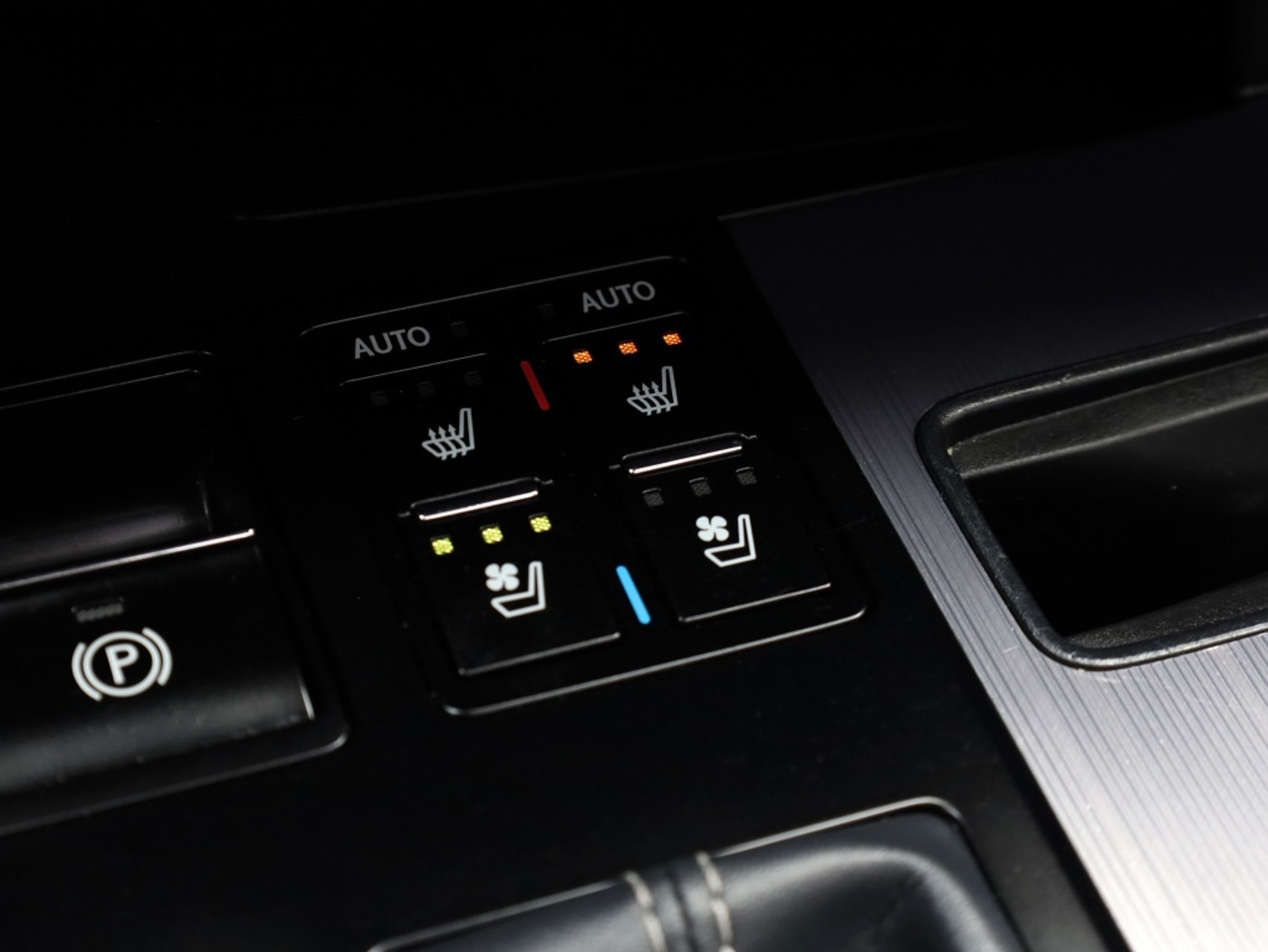 Foto van Lexus Lexus Rx450h