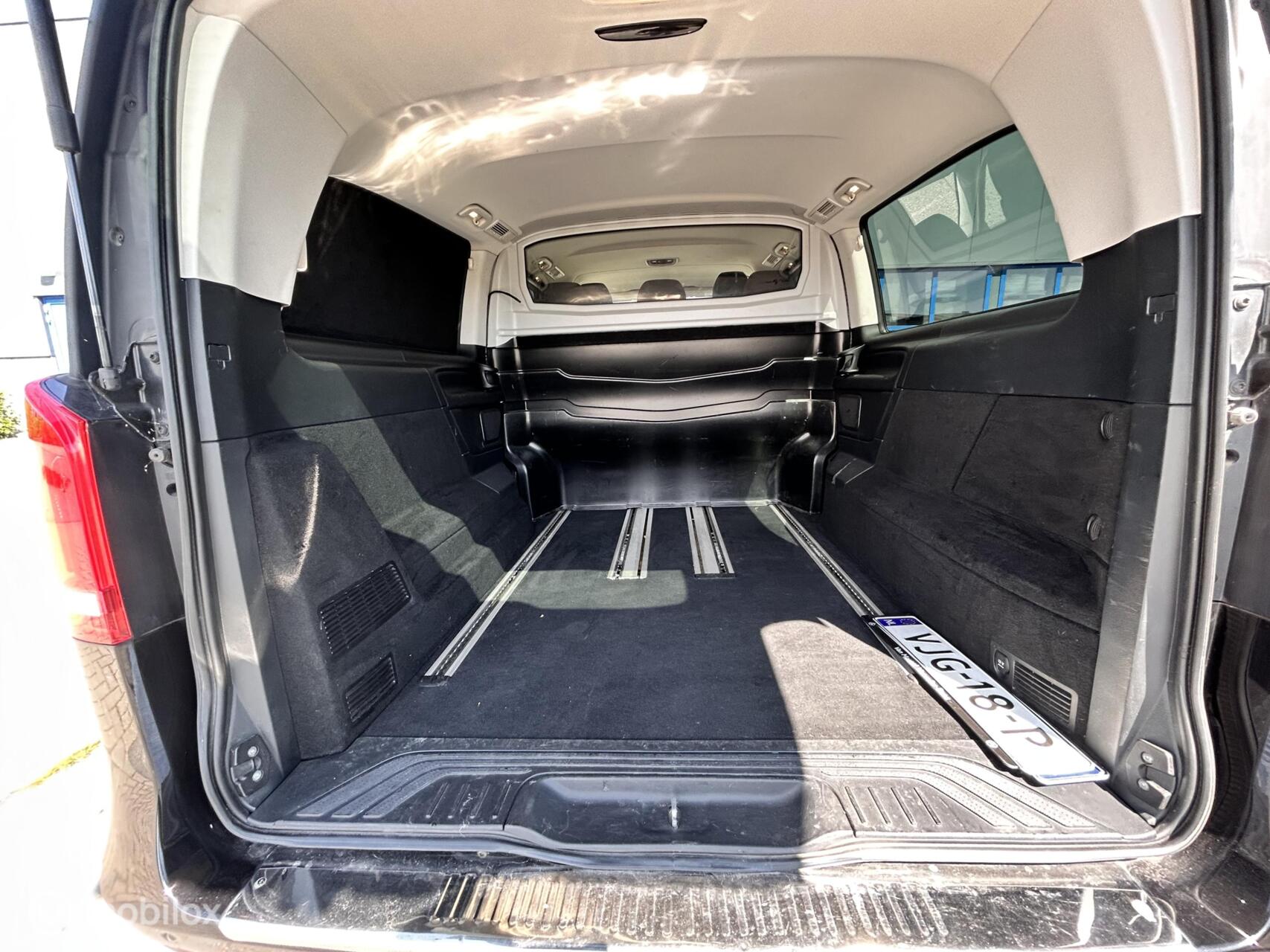 Foto van Mercedes-Benz V-klasse