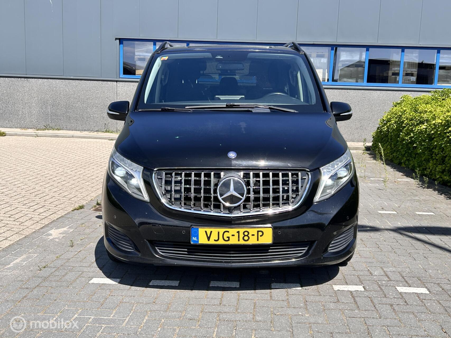 Foto van Mercedes-Benz V-klasse
