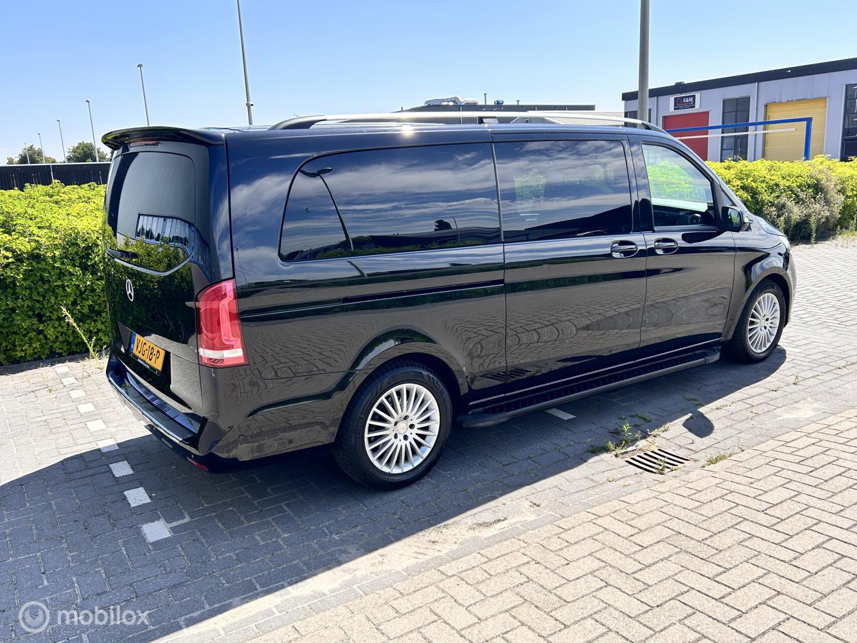 Foto van Mercedes-Benz V-klasse