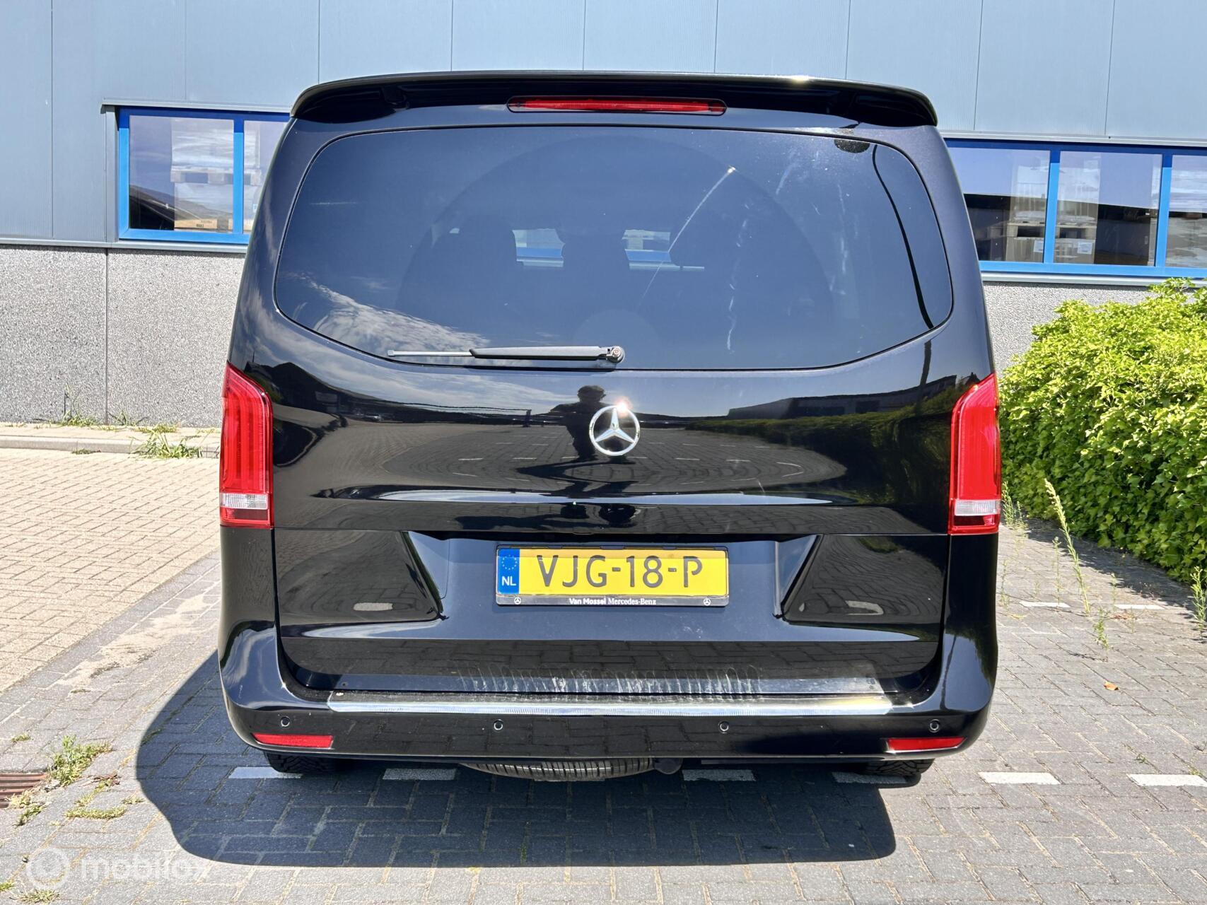 Foto van Mercedes-Benz V-klasse