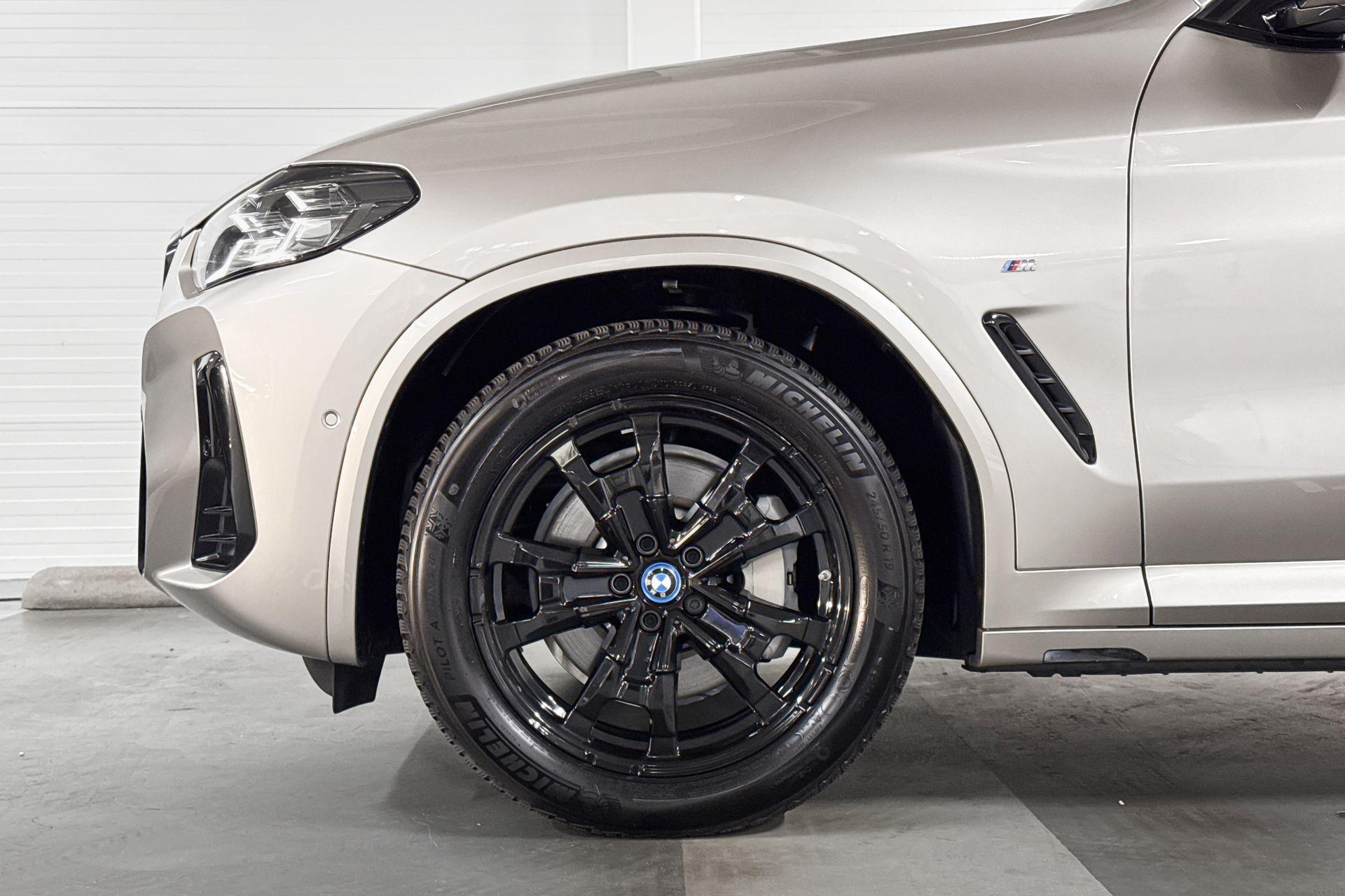 Foto van BMW Ix3