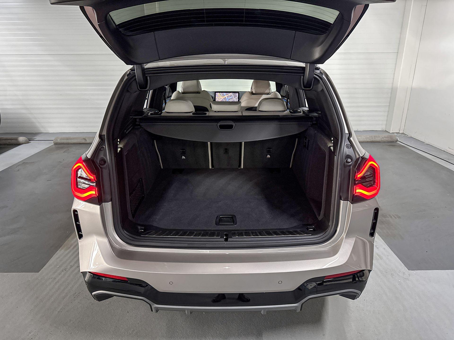 Foto van BMW Ix3
