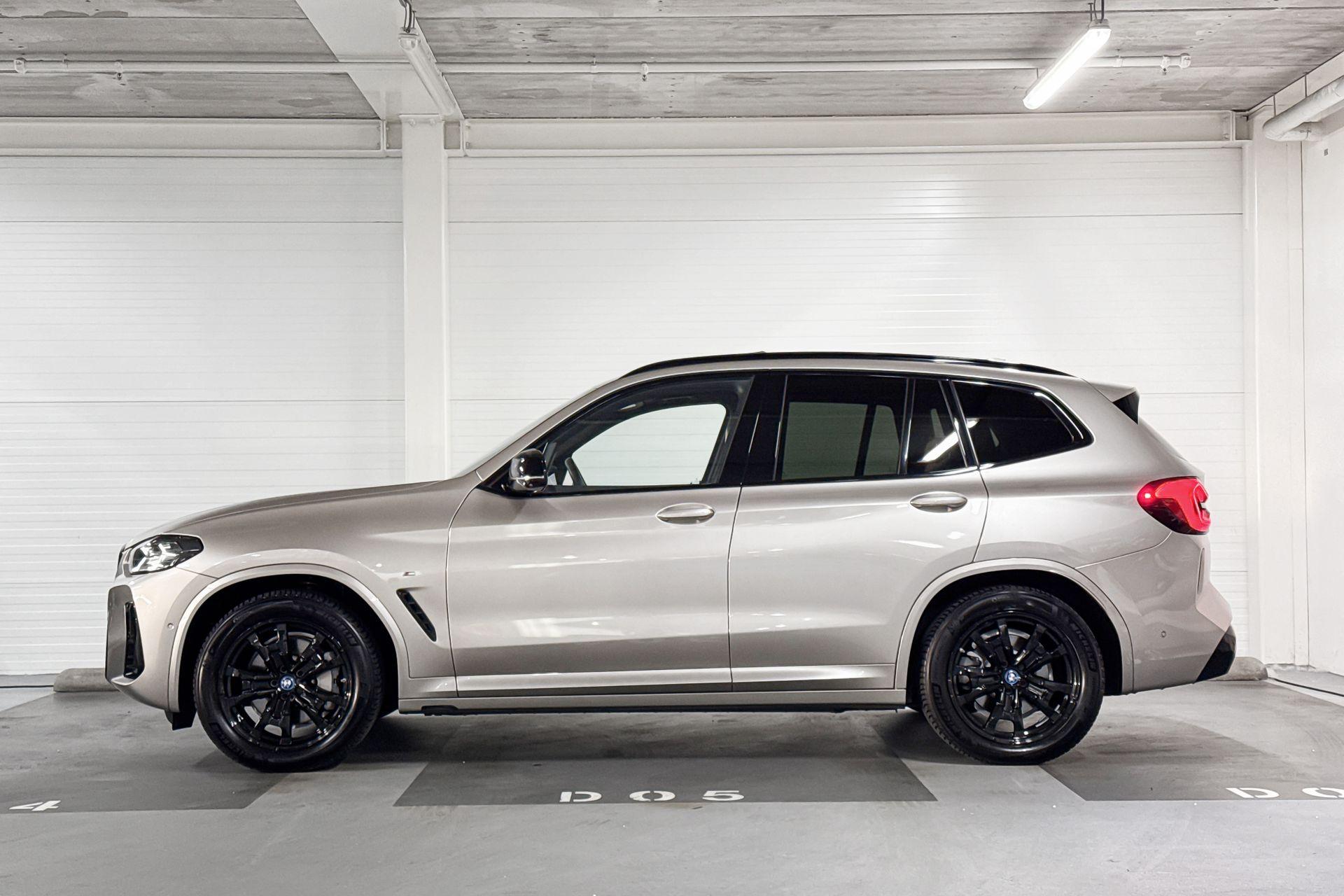 Foto van BMW Ix3