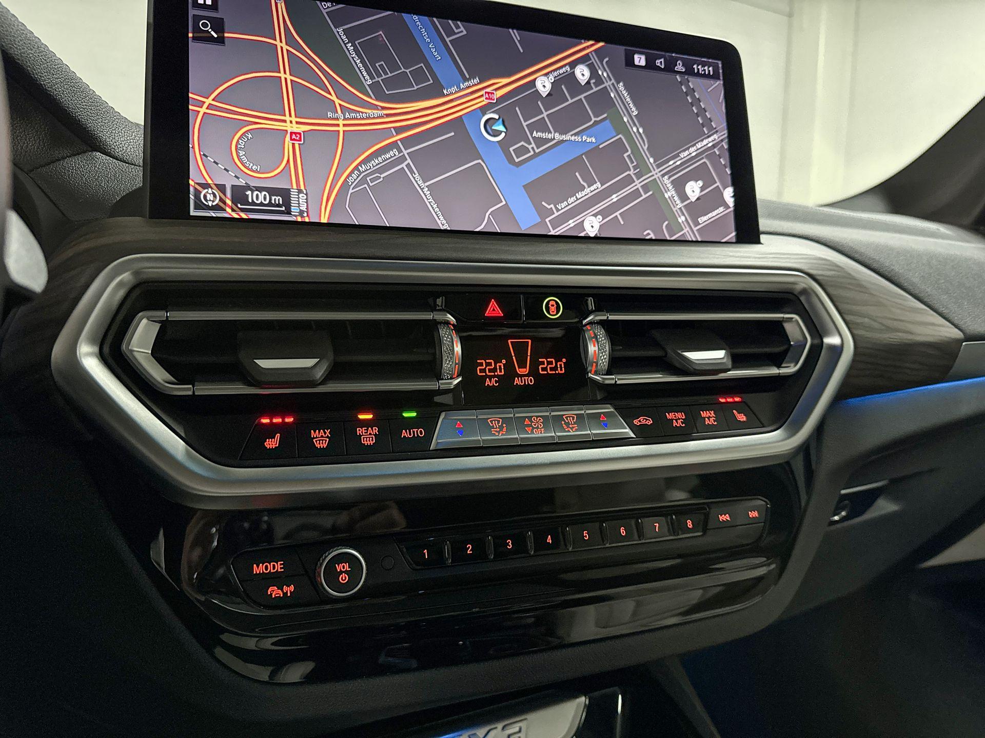 Foto van BMW Ix3