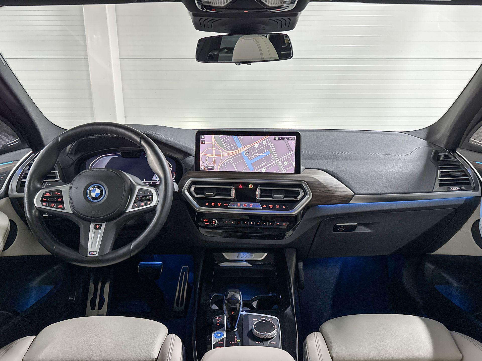 Foto van BMW Ix3