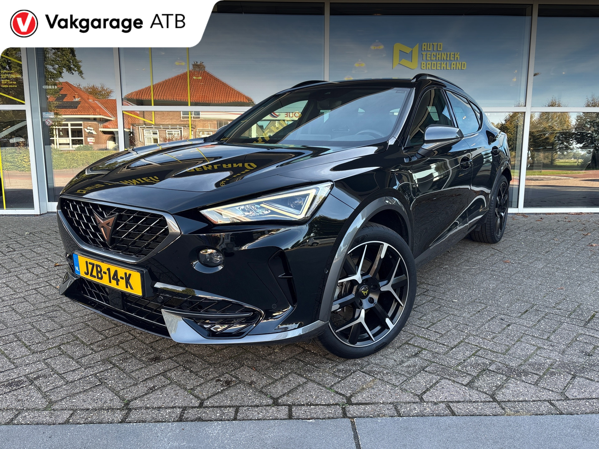 Cupra Formentor 1.4 TSI e-Hybrid Essential 2023 - voorkant