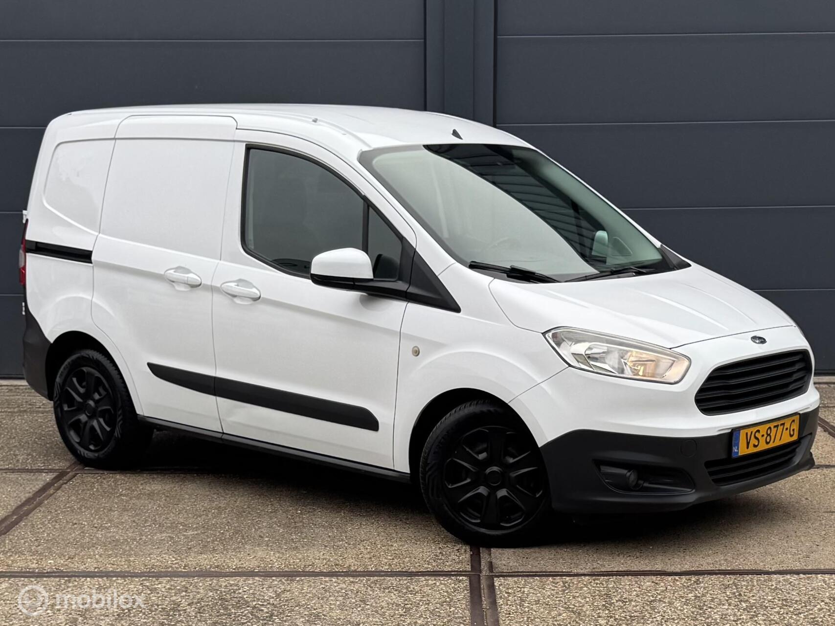 Foto van Ford Transit Courier