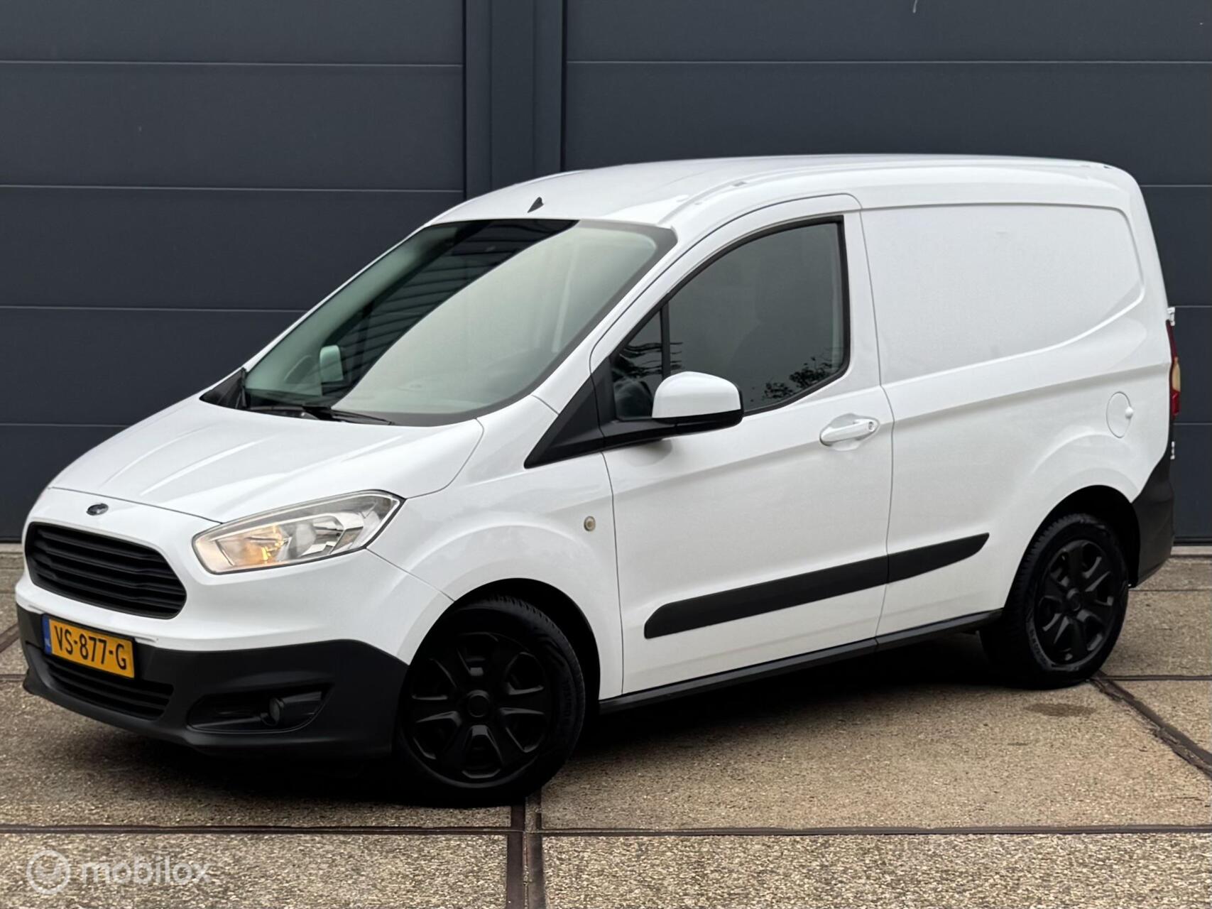Foto van Ford Transit Courier