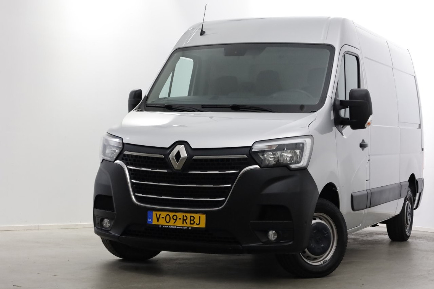 Renault Master T35 2.3 dCi 180pk Automaat L2H2 Energy Comfort Airco/Carplay 02-2024 2024 - voorkant