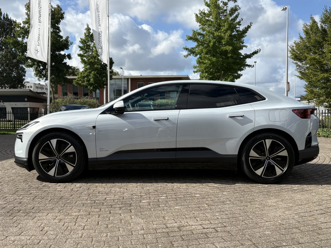 Foto van Polestar 4