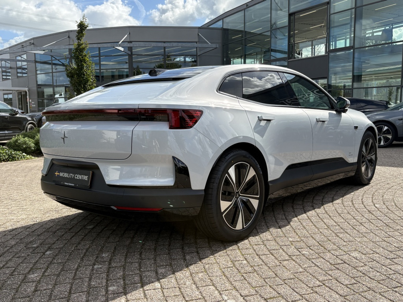 Foto van Polestar 4