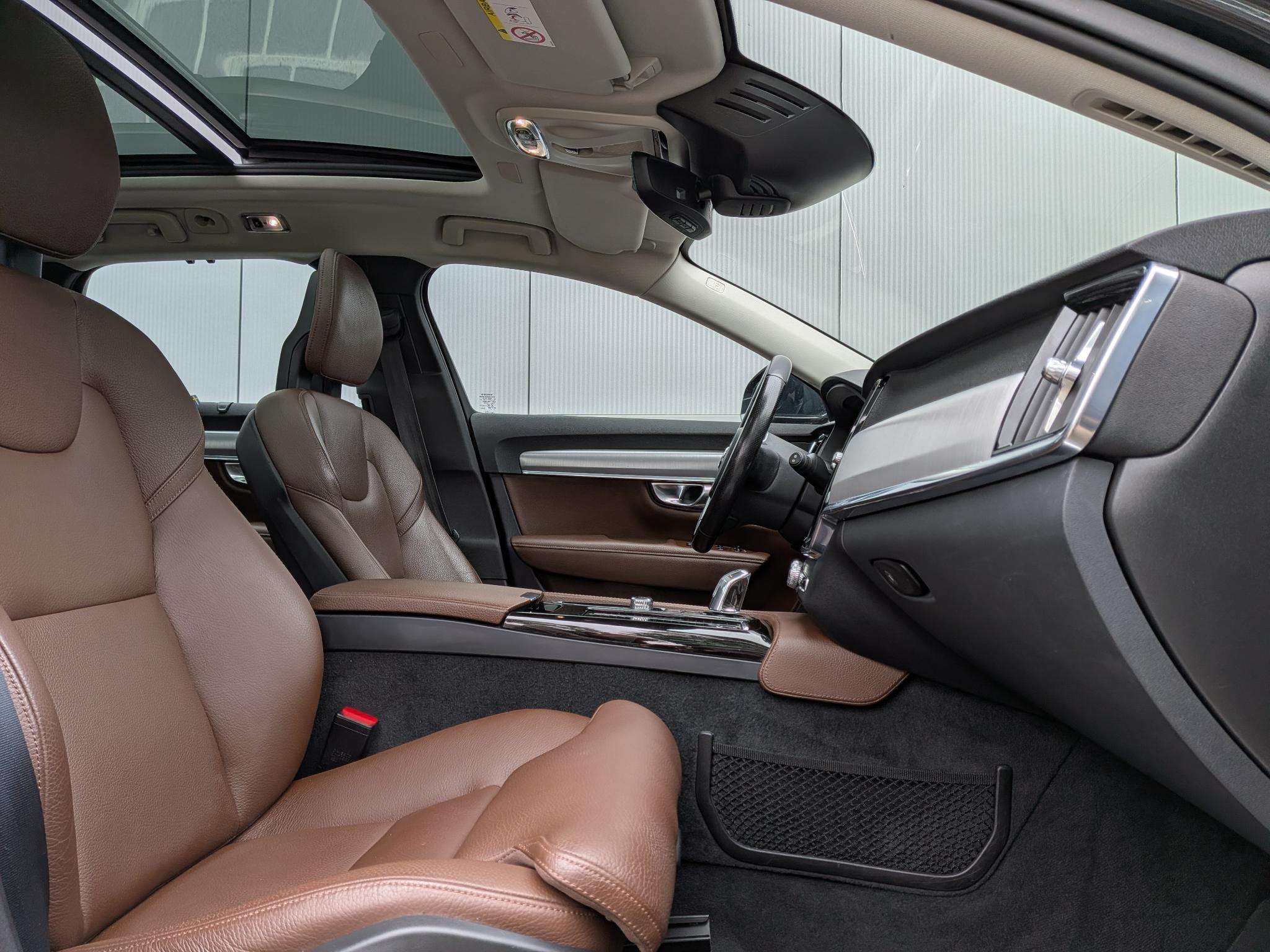 Foto van Volvo V90