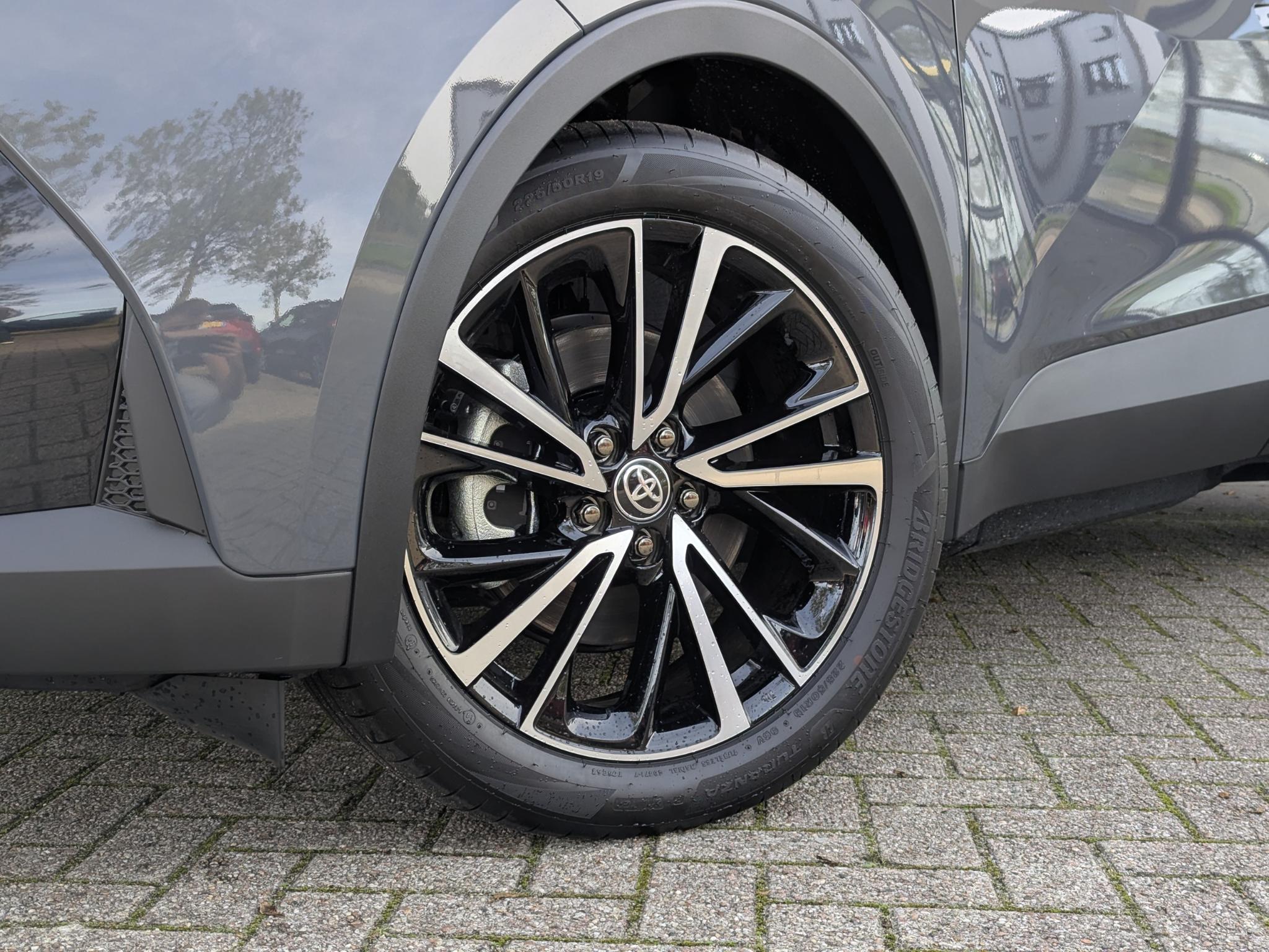 Foto van Toyota C-hr