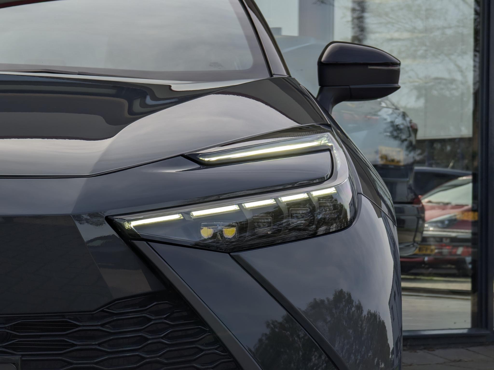 Foto van Toyota C-hr