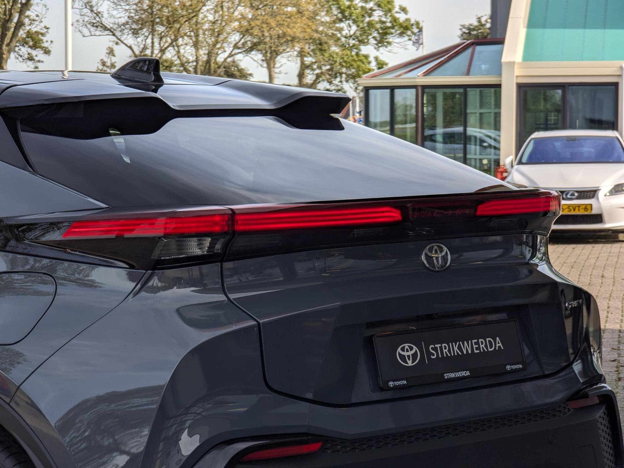 Foto van Toyota C-hr