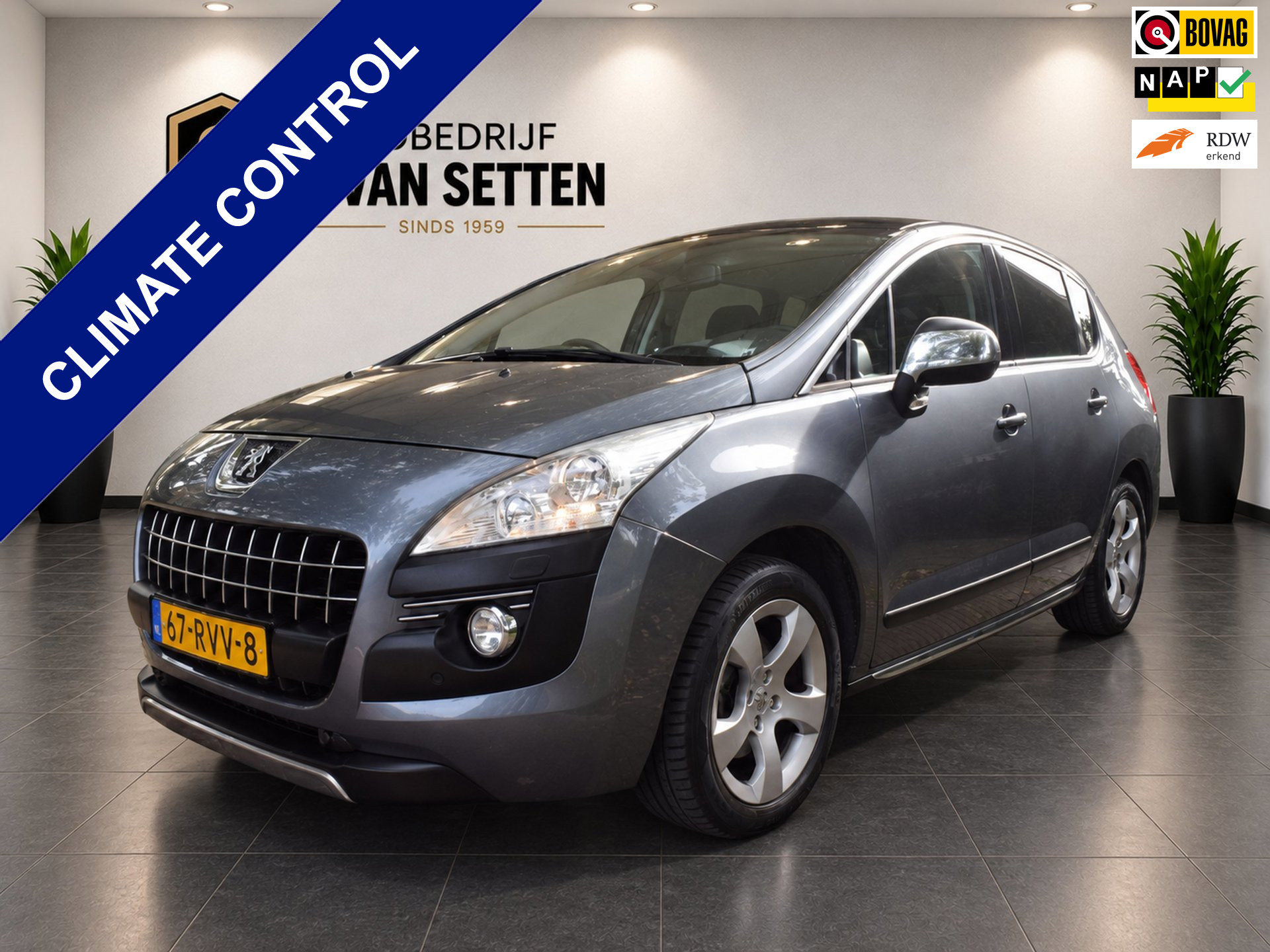 Peugeot 3008 1.6 GT Panorama dak, Cruise control, Navigatie, Head-up display, Trekhaak 2011 - voorkant