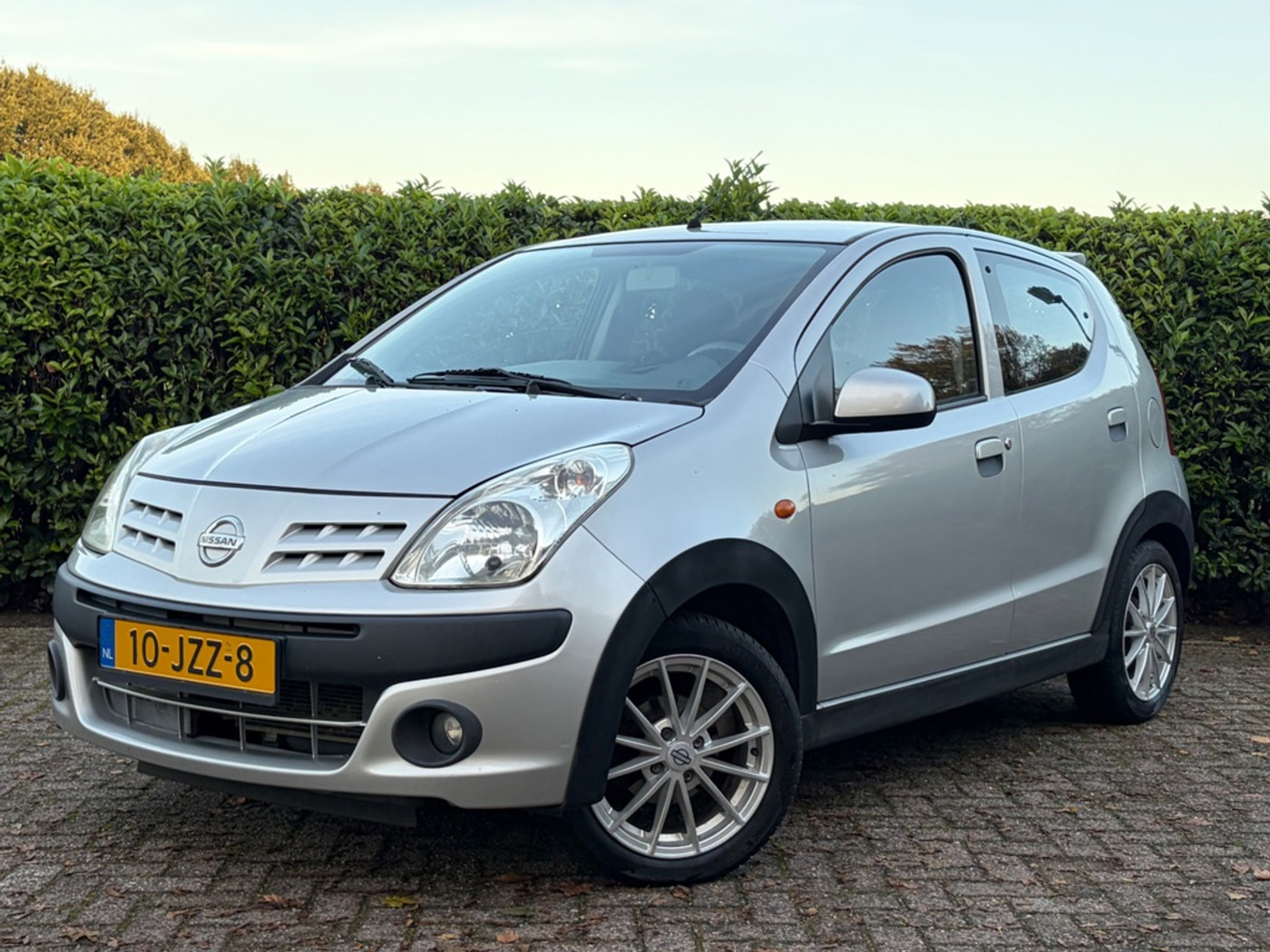Nissan Pixo 1.0 Acenta Sportpakket/NAP/1e eigenaar/Airco 2010 - voorkant