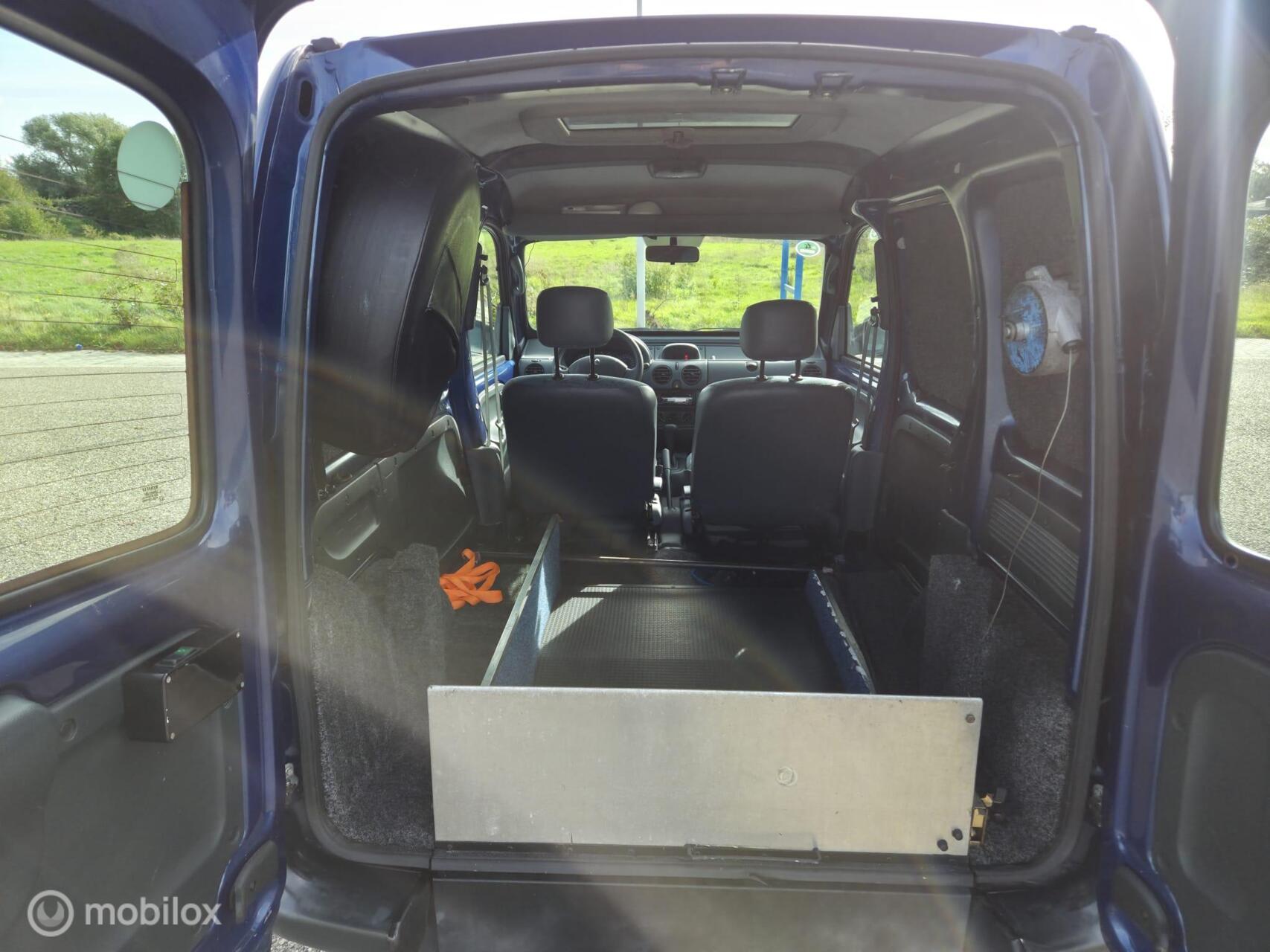 Foto van Renault Kangoo 1.4 Aut