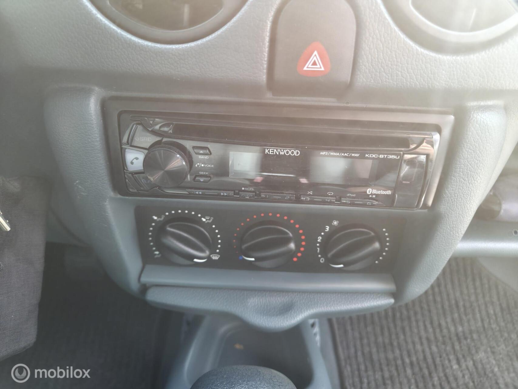 Foto van Renault Kangoo 1.4 Aut