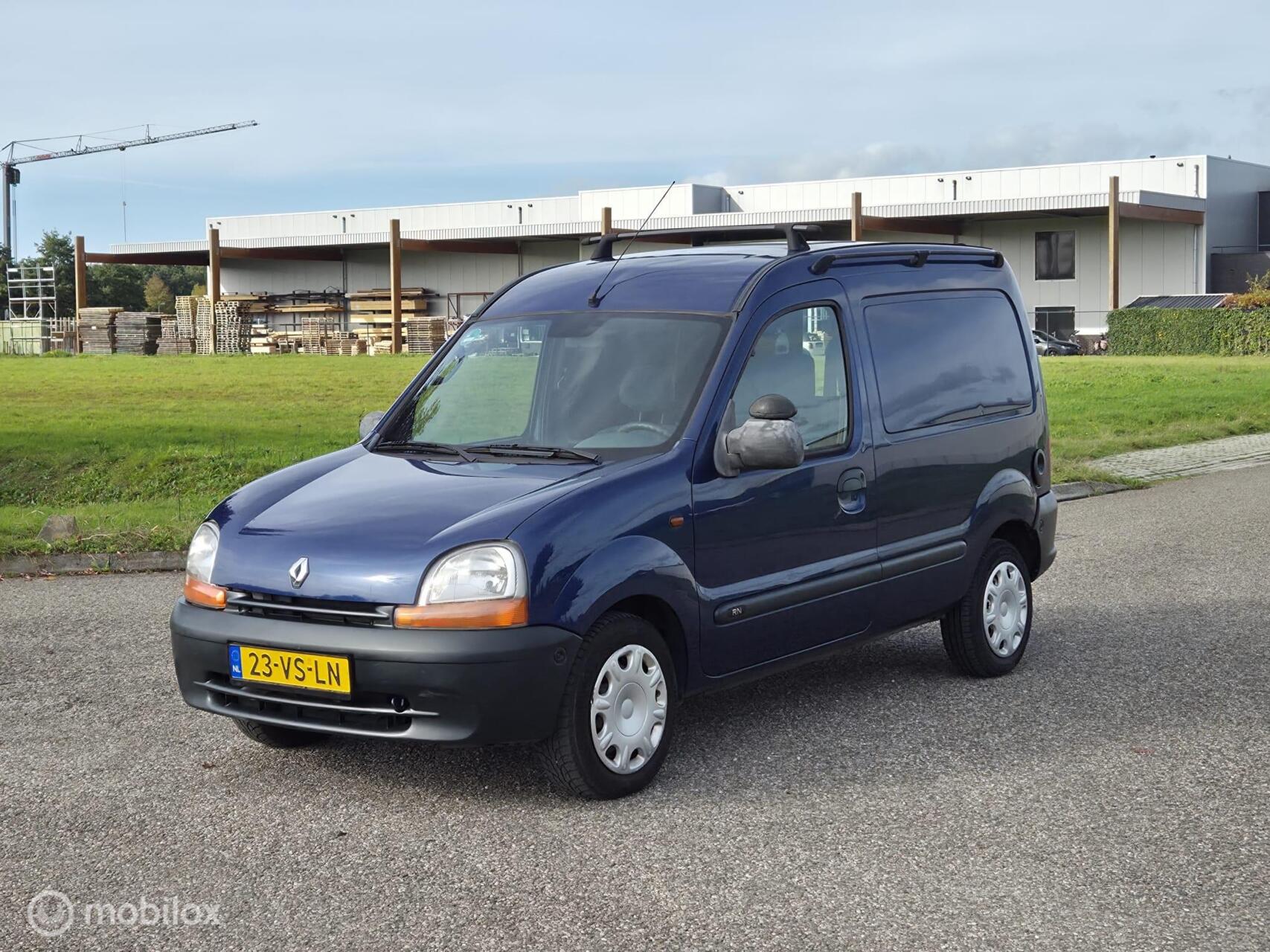 Renault Kangoo 1.4 Aut 1.4 RN Automaat / Rolstoel auto Kniel 2000 - voorkant