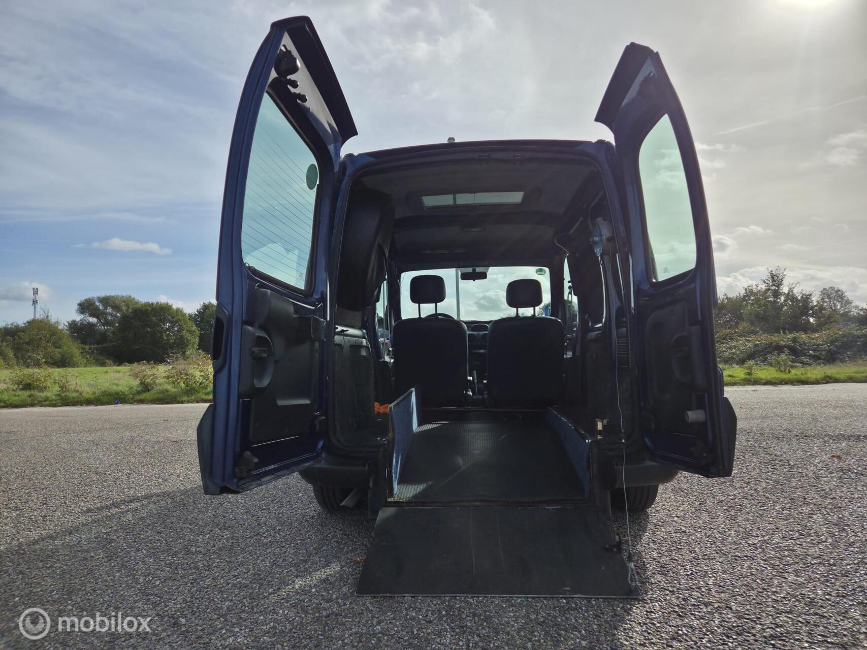 Foto van Renault Kangoo 1.4 Aut