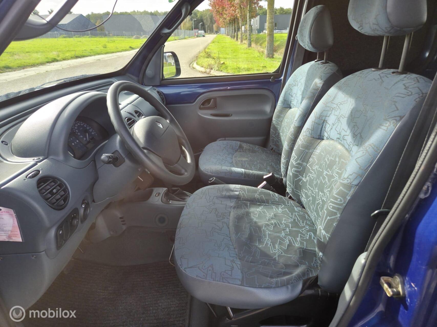 Foto van Renault Kangoo 1.4 Aut