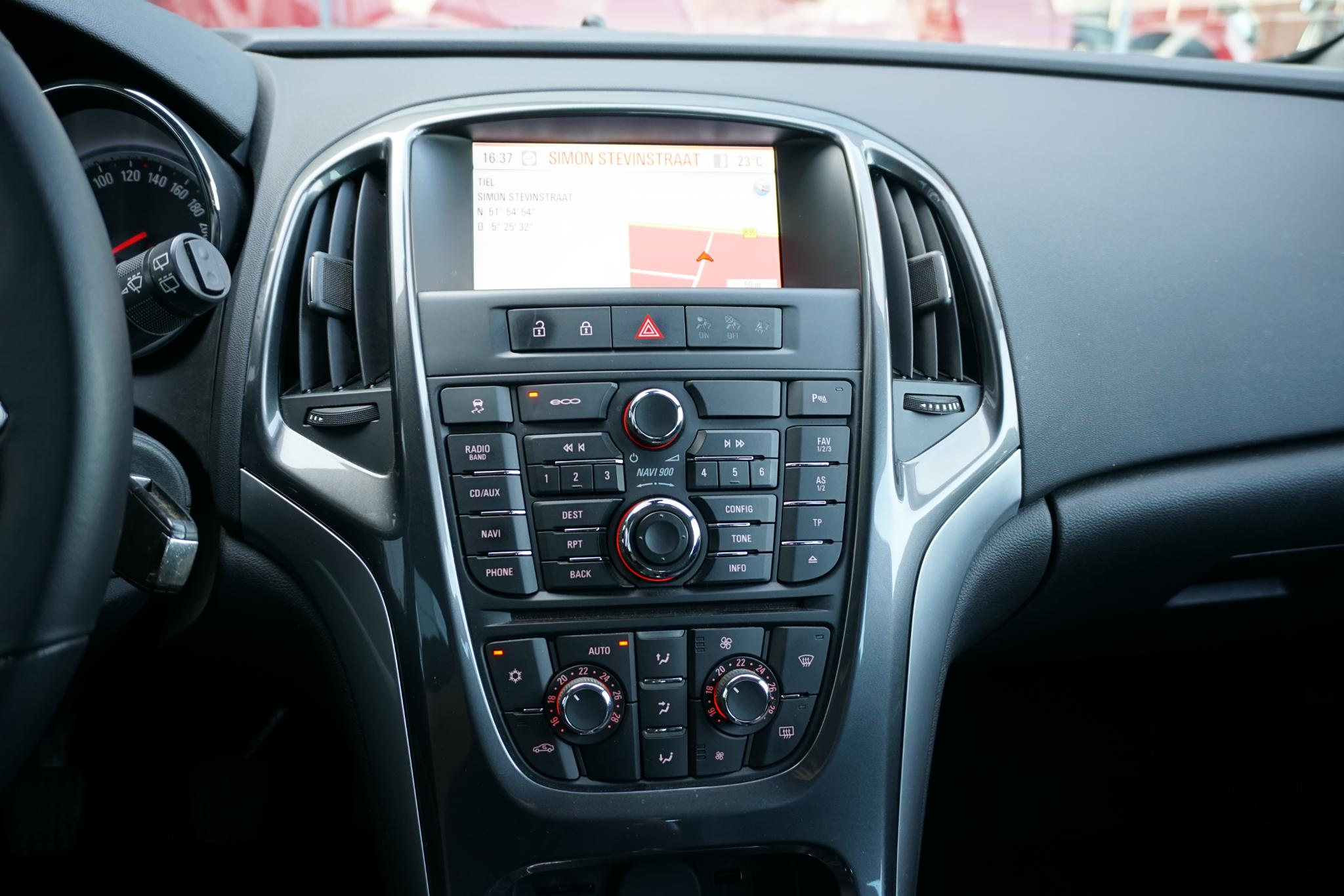 Foto van Opel Astra Sports Tourer