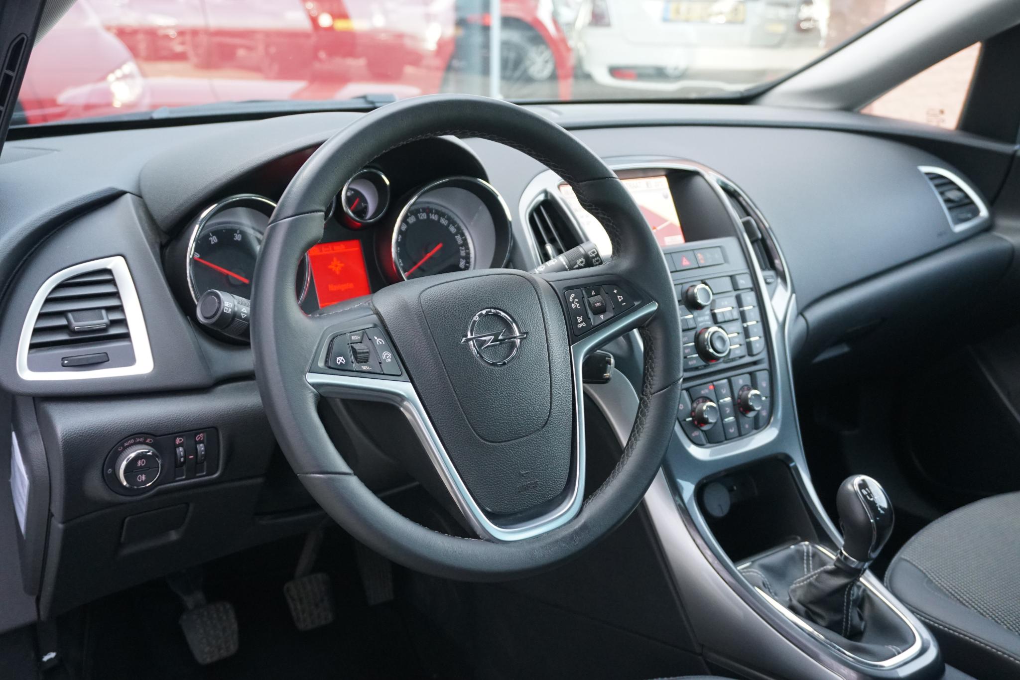 Foto van Opel Astra Sports Tourer