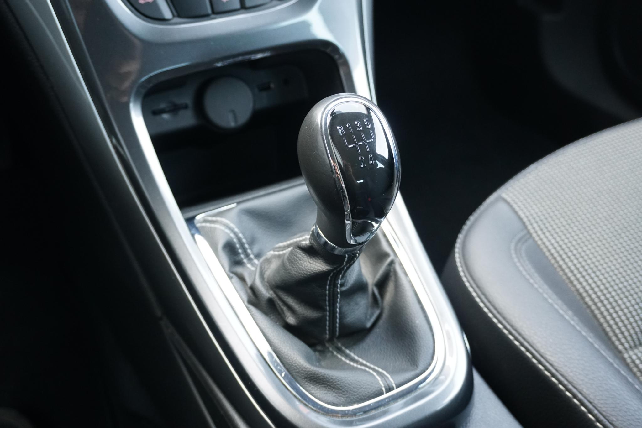 Foto van Opel Astra Sports Tourer