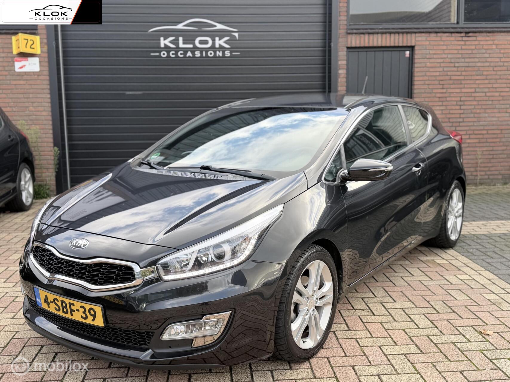 Kia Cee D 1.6 GDI Business Pack NAP Camra 1e Eigenaar 2013 - voorkant