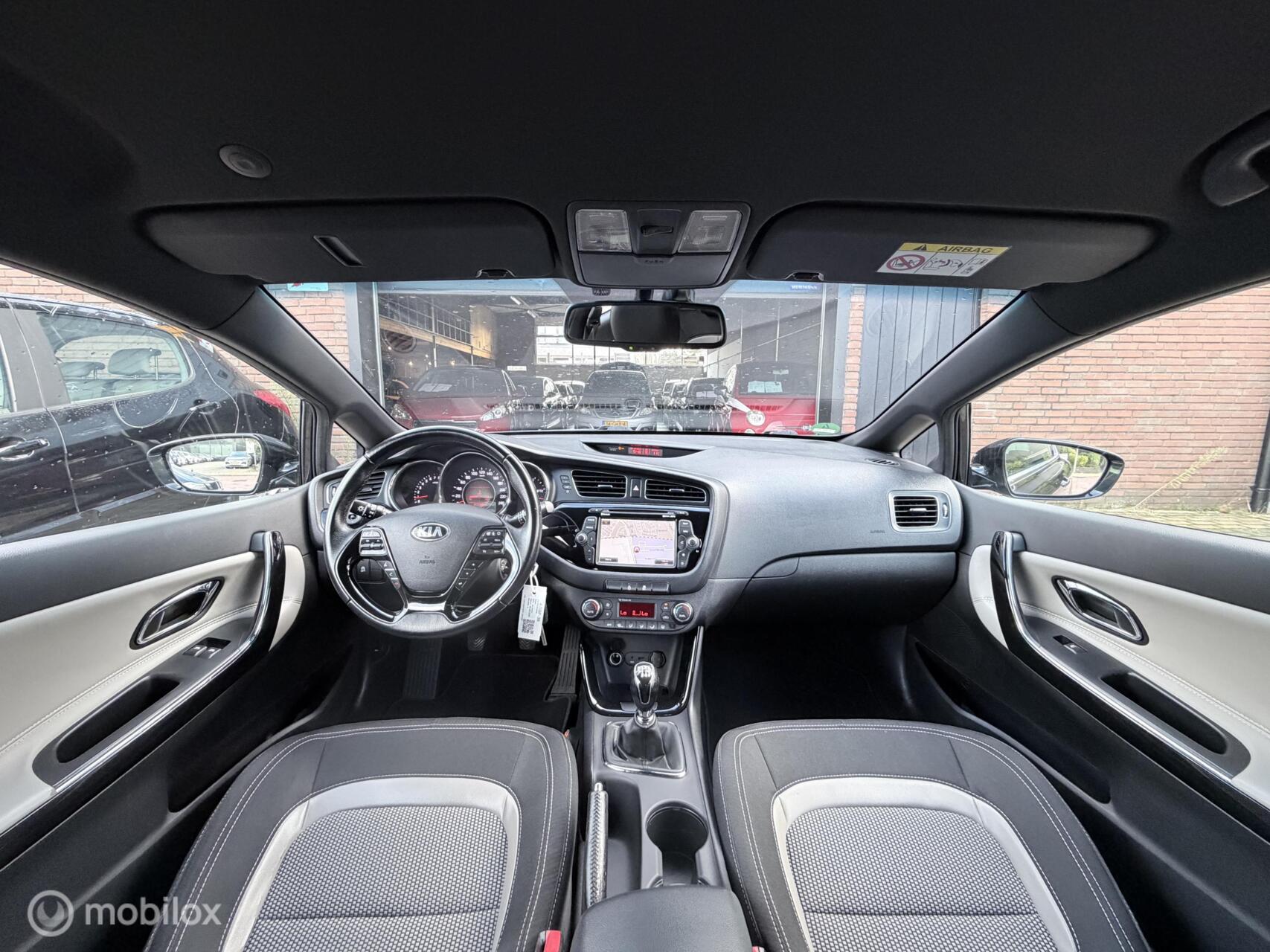 Foto van Kia Cee D